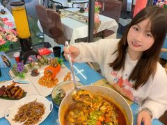 -刘姐啤酒鱼民族演艺餐厅(西街总店)