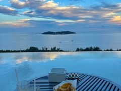 -瑰丽酒店·海吧·天际下午茶·现场DJ·天台酒吧