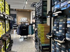 -斯凯奇(八达岭奥特莱斯店)