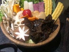 -湊湊火锅·茶憩(新中关购物中心店)