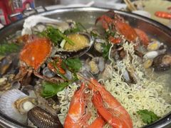 -老东镇啤酒屋海鲜加工·蒸汽海鲜·海鲜烧烤(台东店)