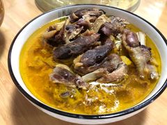 秘制酱游水鸭-领鲜土菜馆