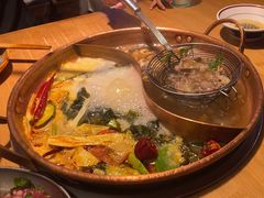 -洱火云南酸菜牛肉火锅(石景山当代商城店)