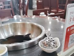 -老来福·非遗酸汤兔(凯旋路店)