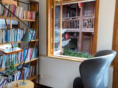 靠窗位-YLK云南小粒咖啡·云里咖(二号店)