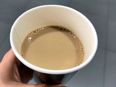 -上海星瀚奔驰4S店(红柳路店)