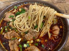 -胥佳烧鸡公牛肉面馆