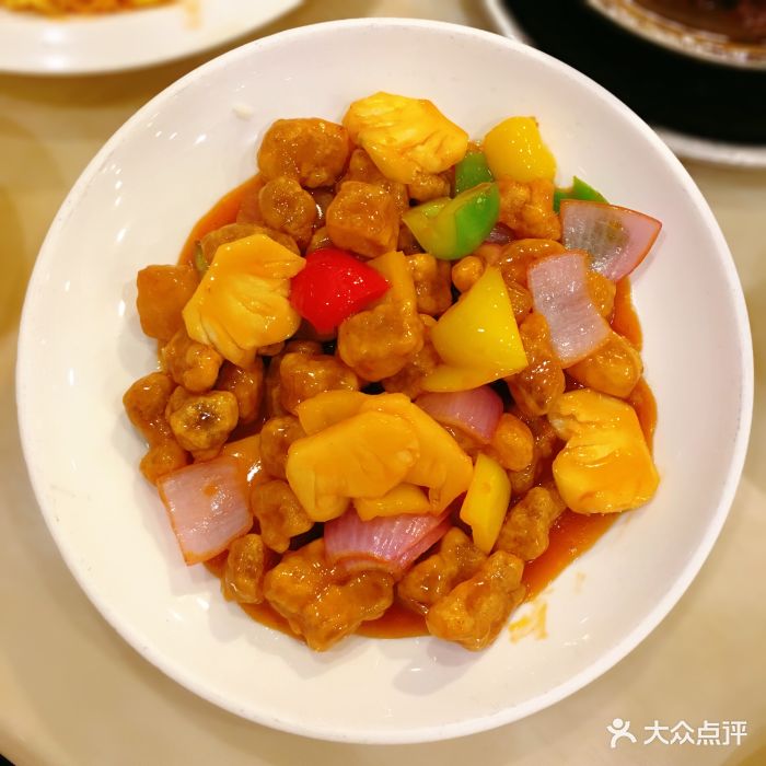 菠蘿咕嚕肉