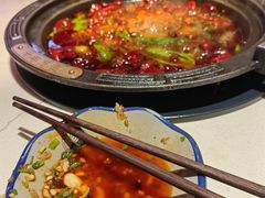 -爱你您·自家鱼塘·活水喷泉鱼火锅(八里店)