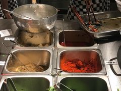 -巷内锅盔(西城都荟店)