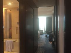 -西安大雁塔科技大学地铁站亚朵酒店