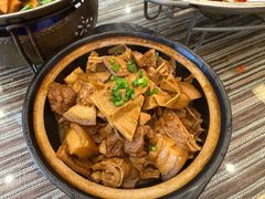 笋尖烧肉煲-自游人·美食一楼