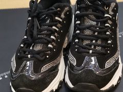 -爱革·洗衣改衣·洗鞋修鞋·洗包修包·奢侈品护理(宝地广场店)