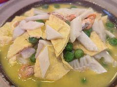 -霄汉牛三鲜湖北砂锅菜(万松园2店)