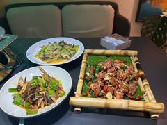 -桥边小楼·手工云南菜·古城观景小楼