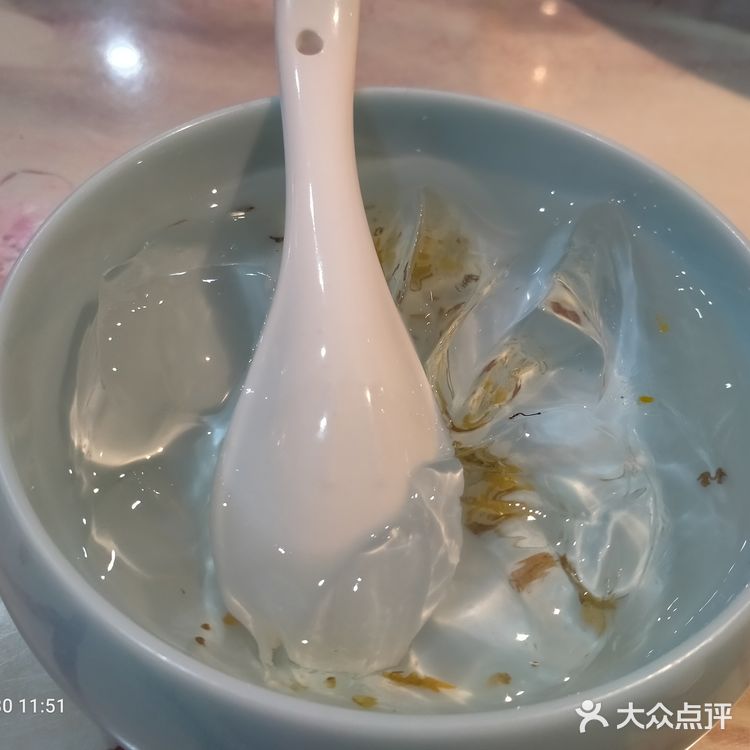 "梁记粥铺：优质服务与美味享受的理想之选"