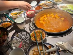 -伴山牛贵州黄牛肉火锅·苗疆非遗艺术餐厅(上海首店)