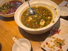 -小三峡食府(西五路店)