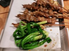 烤羔羊肉串-木屋烧烤(坂田天安云谷店)