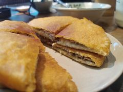 鲜肉饼-肖四女乐山跷脚牛肉(世博源店)