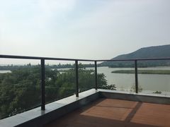 -南北湖湖光山居度假酒店