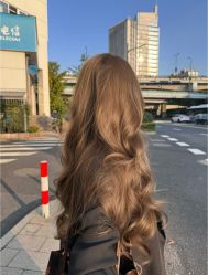 -十六番发型师事务所