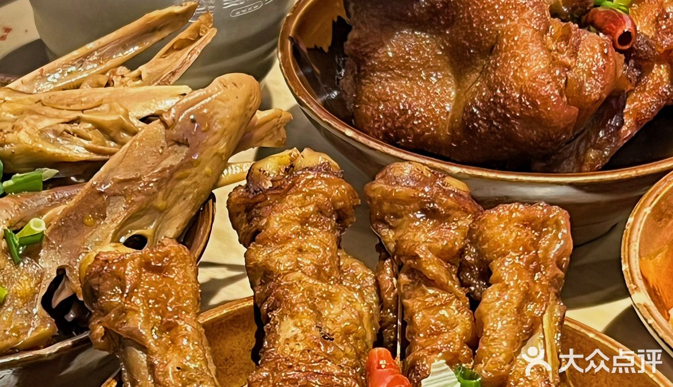 蜀教主 单程2小时都拦不住我下班去吃这口