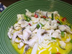 QQ酸汤鱼-蜜桃餐厅·江浙融合菜(荟聚购物中心店)