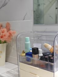 -康美贞·痘肌养护管理中心