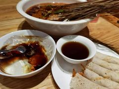 -嘉州叶婆婆钵钵鸡(建设路店)