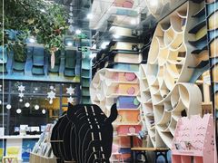 -钟书阁(松江泰晤士小镇店)