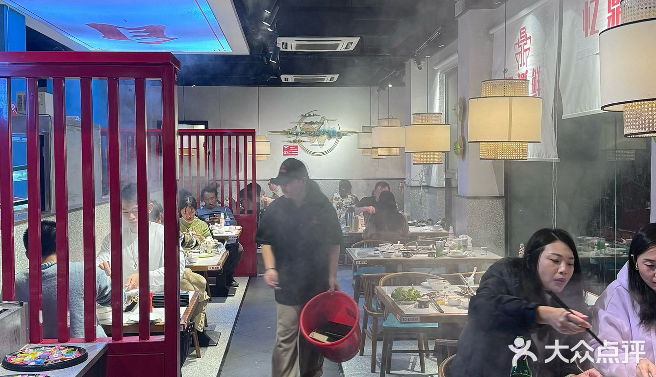 在泉州这家牛肉自助火锅真容易迷失自我 