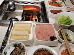 -海底捞火锅鲜切牛肉主题店(长寿路店)