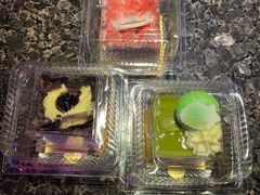 -好乐迪(张扬路八佰伴店)