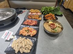 -啊美丽炭火烤肉(滑翔一店)