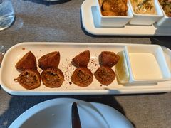 -Efes Turkish & Mediterranean Cuisine 艾菲斯餐厅(陆家嘴店)