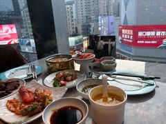 -雍容荟活龙虾自助餐(IFS黑金店)