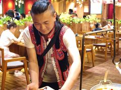 -老滇山寨•云南特色菜•地方菜•民族风情歌舞表演(金碧店)