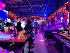 -喜鹊音乐酒馆(西街店)