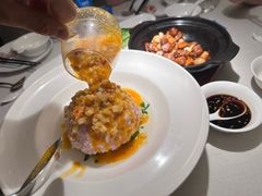 （黄袍加身）蟹黄狮子头-狮王府淮扬菜(万象城店)