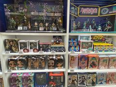 -泡泡玛特POPMART(万达店)