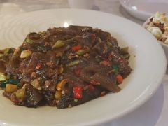 -阿瓦山寨·湘菜现炒·剁椒鱼头王(咸阳总店)