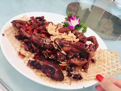 -宜宾海鲜酒家·三十年老字号