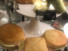 -星巴克(西安旺座现代城店)