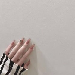 -悦指间美甲美睫