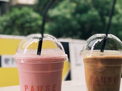 红丝绒拿铁-PAUSE(恒大广场店)