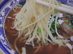 -蓝白自选餐厅(烟大店)