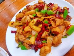 -茅屋大酒店