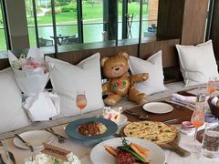 -窗外西餐厅(普罗理想国店)