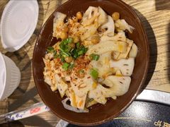 -冯烫烫跷脚牛肉·川菜小馆(武胜西街店)